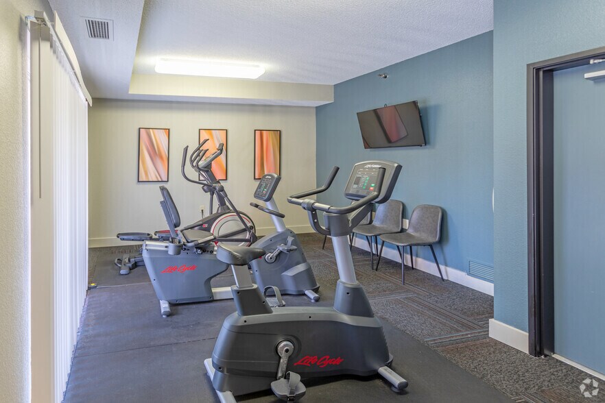 More Photos Of 110 E 1st St, Chaska Apartments For Lease