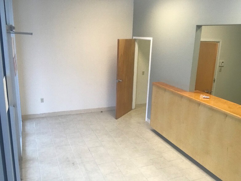 More Photos Of 3001 Ormond Blvd, Destrehan Storefront Retail Office For Lease