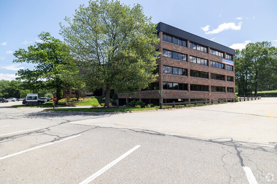 More Photos Of 98 Spit Brook Rd, Nashua Office For Lease