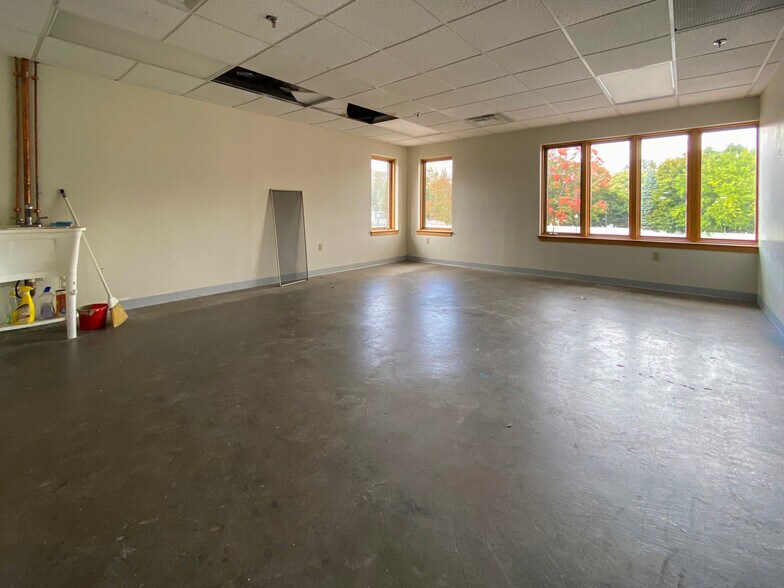 More Photos Of 57 E Main St, Westborough Medical For Lease