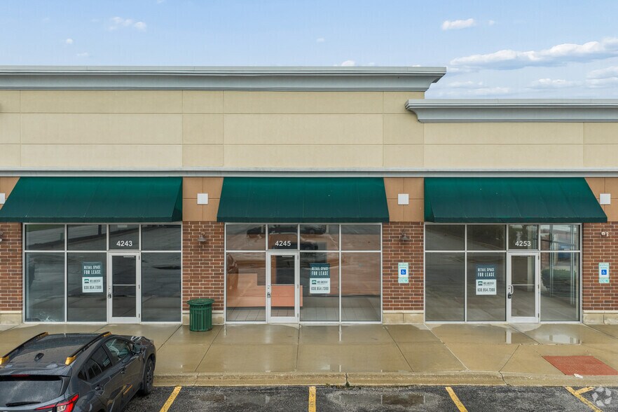 More Photos Of 4147-4275 167th St, Country Club Hills Unknown For Lease