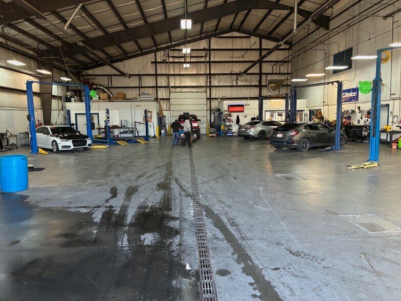 More Photos Of 491 Airbase Rd, Mountain Home Freestanding For Lease