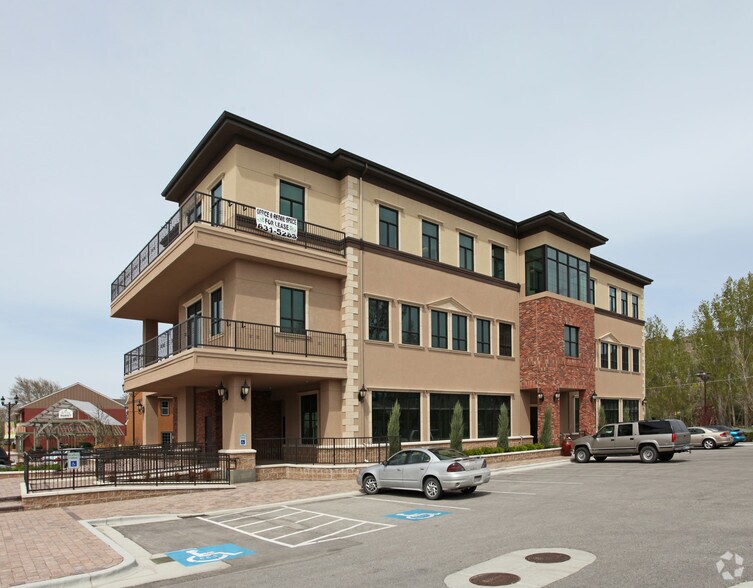 More Photos Of 3858 N Garden Center Way, Boise Medical For Lease