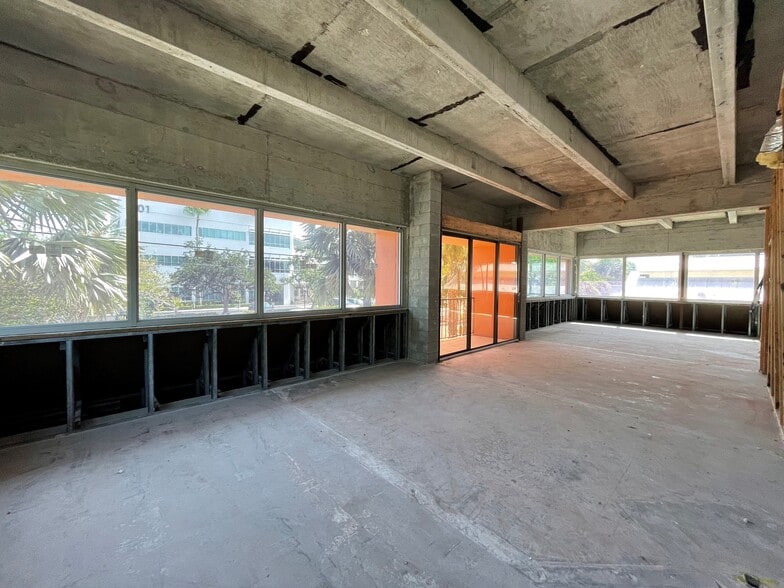 More Photos Of 500 SE Osceola St, Stuart Medical For Sale