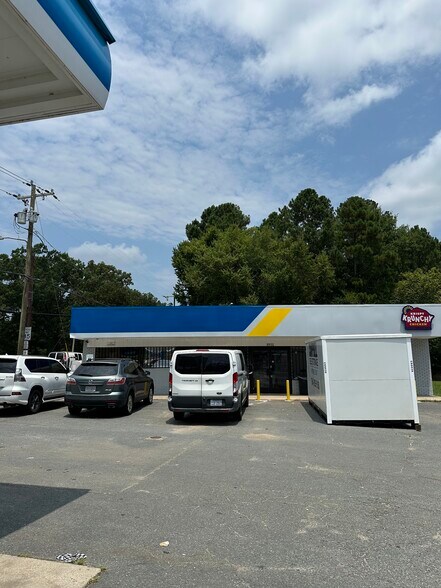 More Photos Of 8931 Us-52, Wadesboro General Retail For Sale
