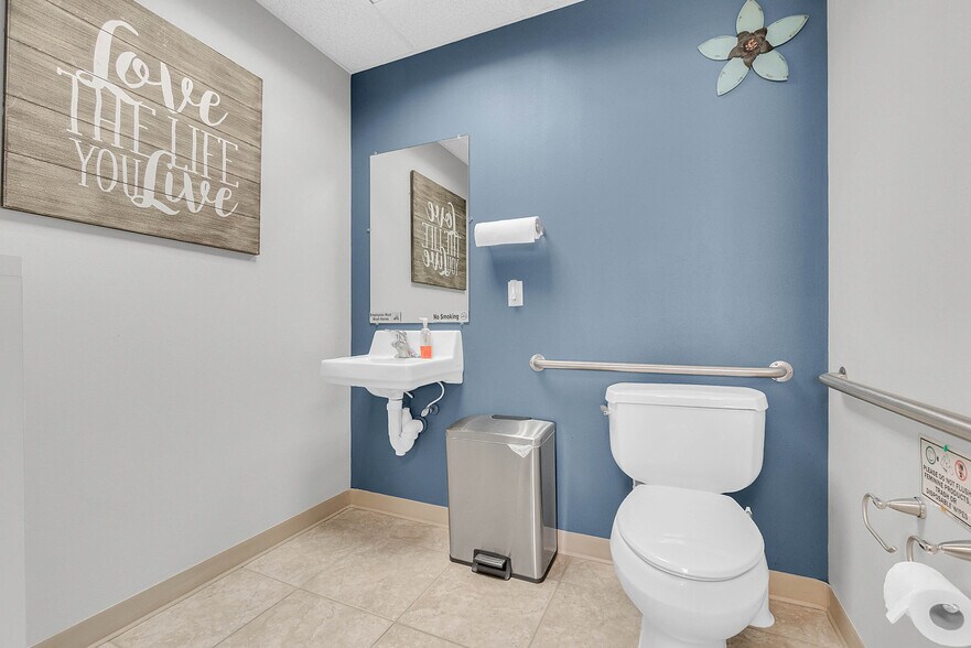 More Photos Of 7932 W Sand Lake Rd, Orlando Office For Sale