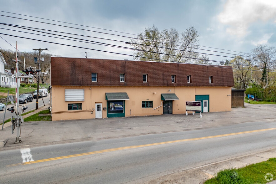 More Photos Of 115 W Main St, Evans City Freestanding For Sale