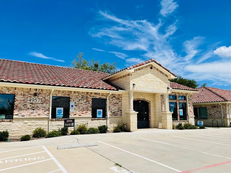 Primary Photo Of 4957 Golden Triangle Blvd, Fort Worth Medical For Lease