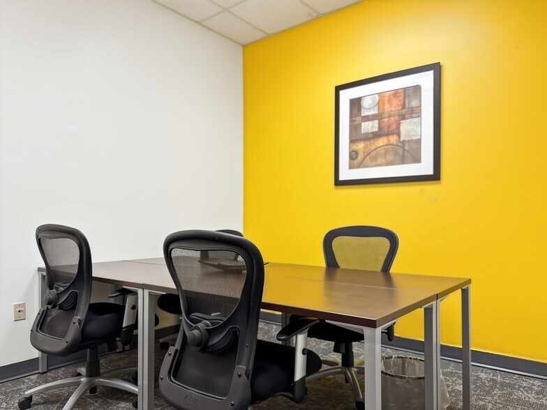 More Photos Of 7027 Old Madison Pike NW, Huntsville Coworking Space
