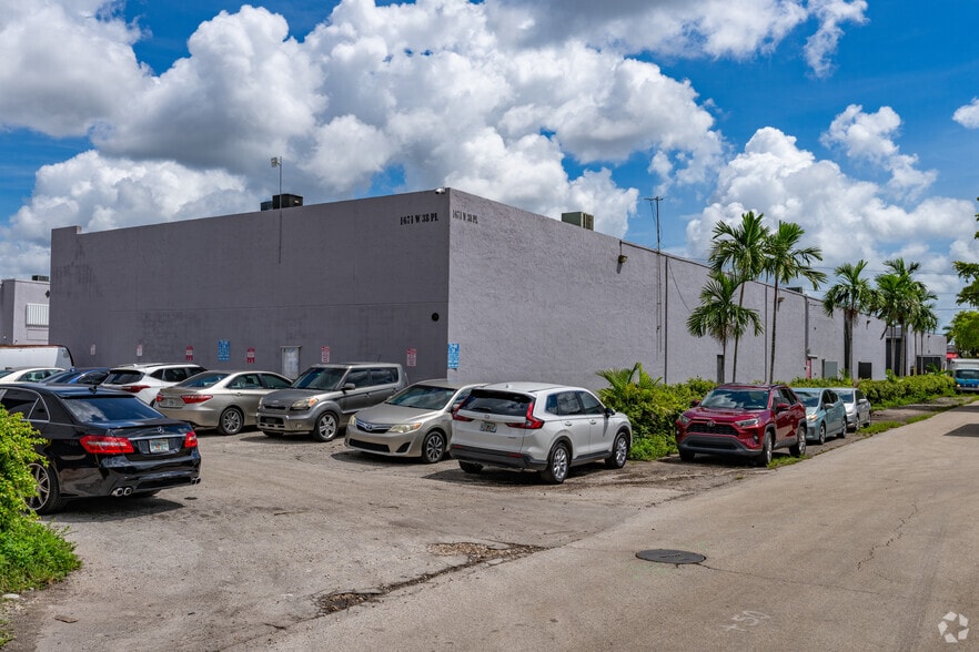 More Photos Of 1671 W 38th Pl, Hialeah Light Distribution For Sale