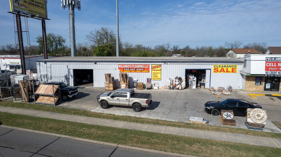 More Photos Of 4407 I-35 Fwy, San Antonio Unknown For Lease
