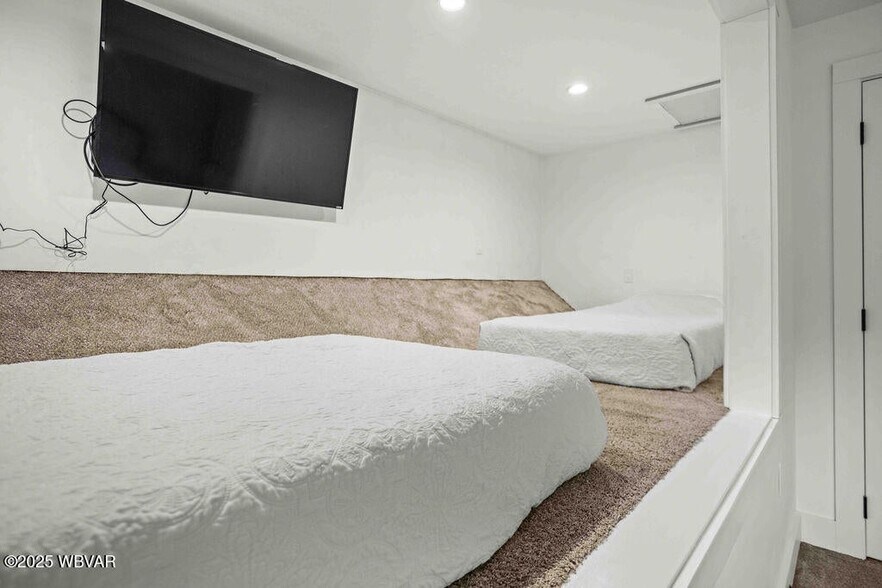 More Photos Of 1382 Bear Mountain Road, Forksville Flex For Sale