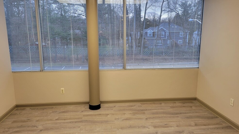 More Photos Of 310 Passaic Ave, Fairfield Office For Sale