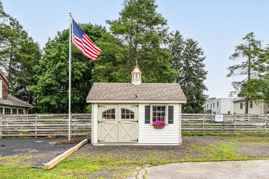More Photos Of 1510 Bethlehem Pike, Flourtown Storefront Retail Residential For Sale