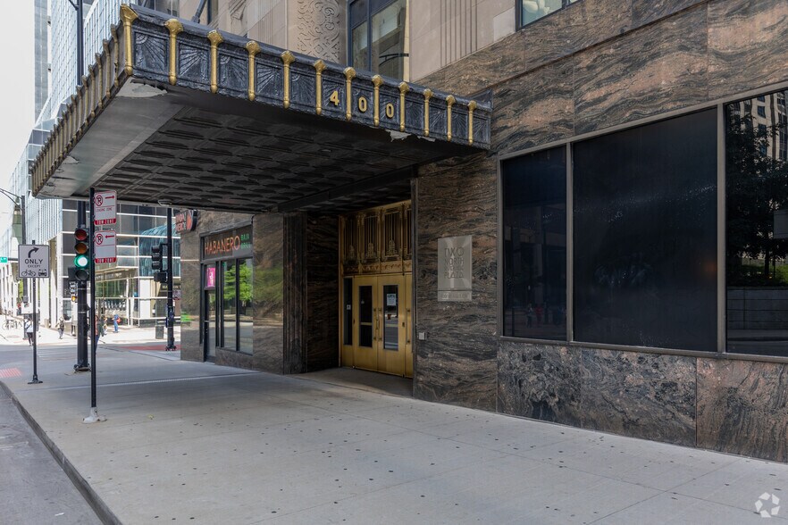 More Photos Of 2 N Riverside Plz, Chicago Office For Lease