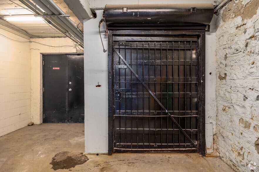 More Photos Of 1409 Washington Ave, Saint Louis Office For Lease