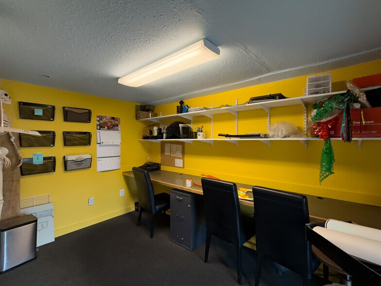 More Photos Of 21 E Main St, Walla Walla General Retail For Lease