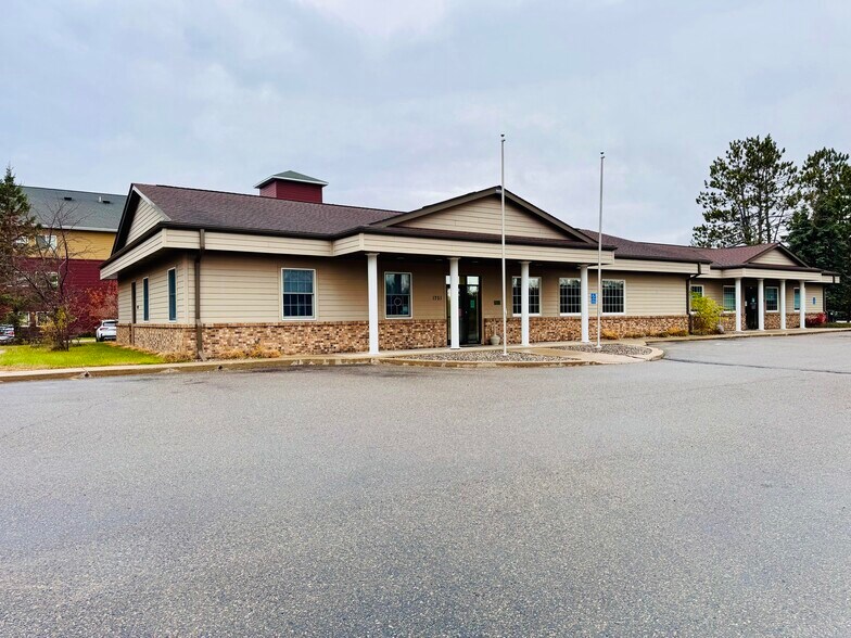 Primary Photo Of 1751 SE 2nd Ave, Grand Rapids Office For Lease