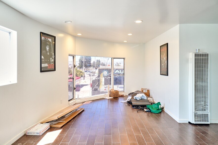 More Photos Of 11500-11512 S Vermont Ave, Los Angeles Medical For Sale