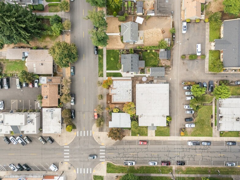 More Photos Of 310 NW 3rd Ave, Canby Office For Lease