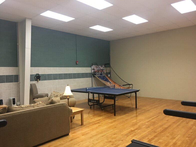 More Photos Of 1307 E Palatine Rd, Arlington Heights Religious Facility For Sale