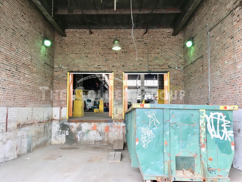 More Photos Of 1281 Viele Ave, Bronx Warehouse For Lease