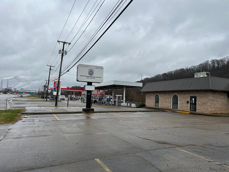 More Photos Of 4115 1st Ave, Nitro Medical For Lease