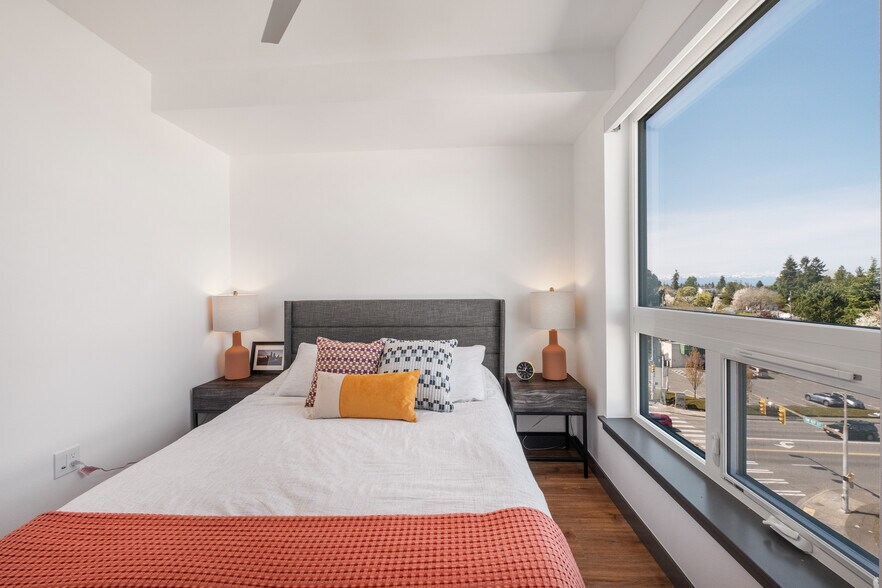 More Photos Of 1505 SW 107th St, Seattle Apartments For Lease