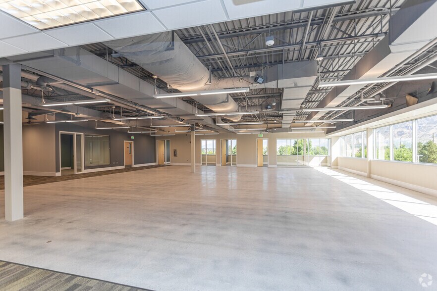 More Photos Of 1712 S East Bay Blvd, Provo Unknown For Lease