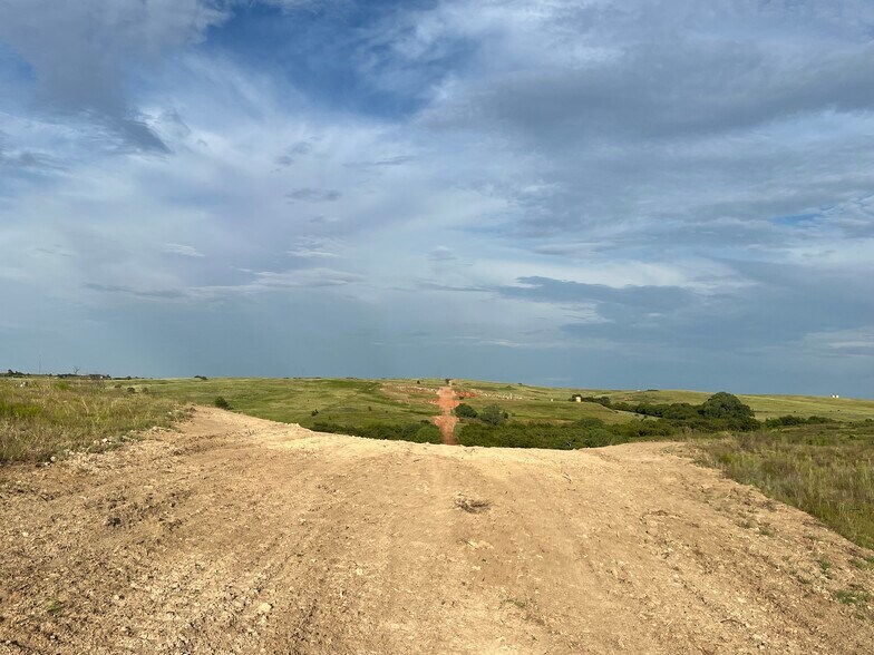 More Photos Of 10807 N 1960 Rd, Elk City Land For Sale