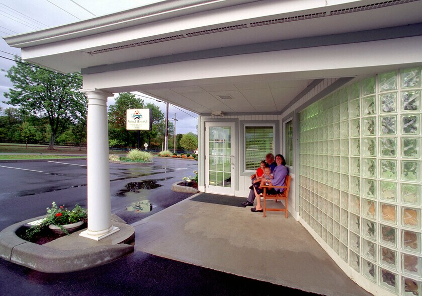 More Photos Of 2257 US Route 22 & 3 Rt, Maineville Veterinarian Kennel For Sale