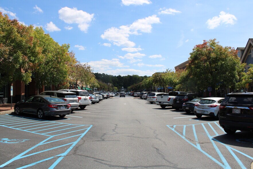 More Photos Of 4900-4919 Courthouse St, Williamsburg Unknown For Lease