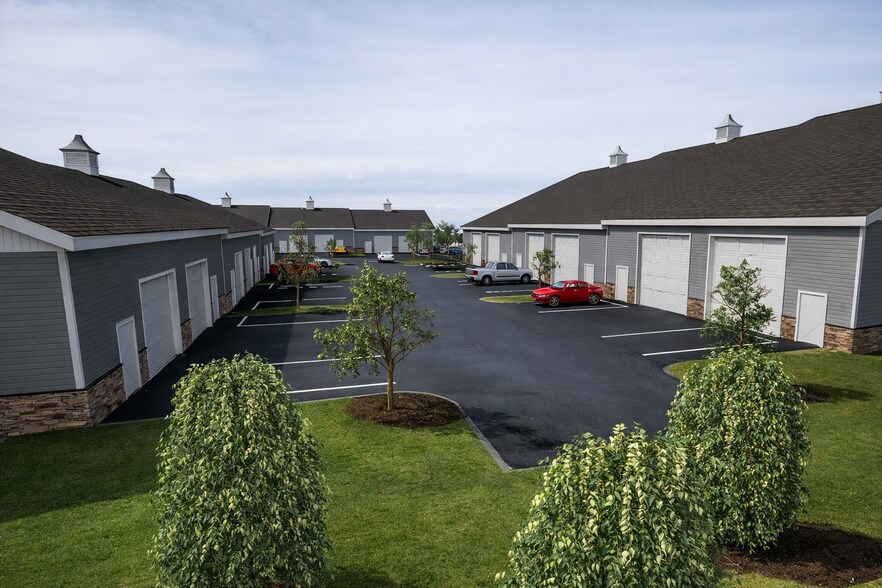 More Photos Of 680 4 Rod Rd, Berlin Business Park For Sale