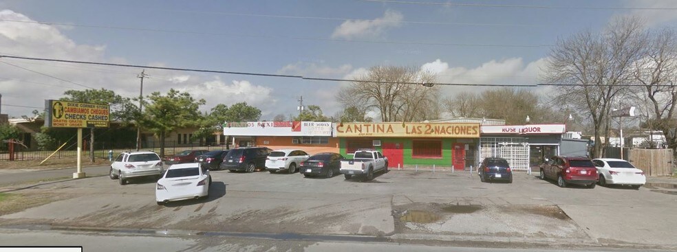 Primary Photo Of 6900-6906 Dixie Dr, Houston Storefront Retail Residential For Sale