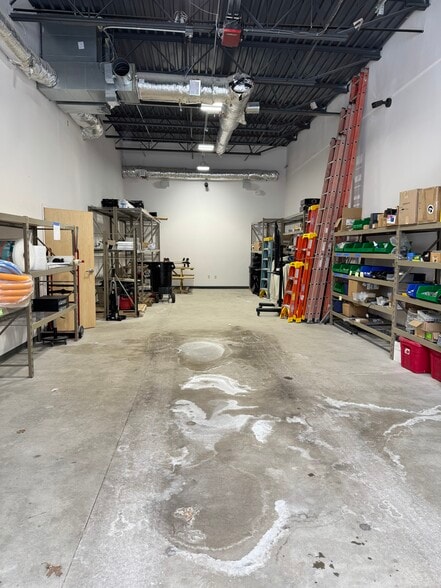More Photos Of 200 Paper Pl, Mosinee Loft Creative Space For Lease