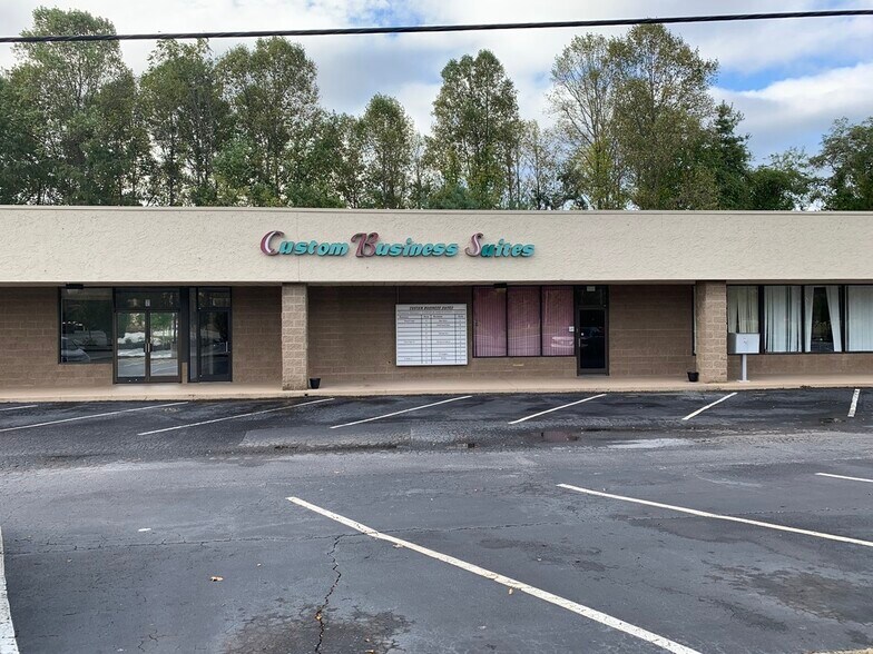 More Photos Of 1788-1802 Hendersonville Rd, Asheville Unknown For Sale
