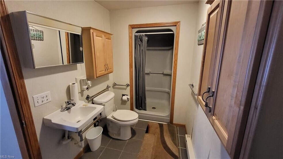 More Photos Of 1335 S Lundy Ave, Salem Self Storage For Sale