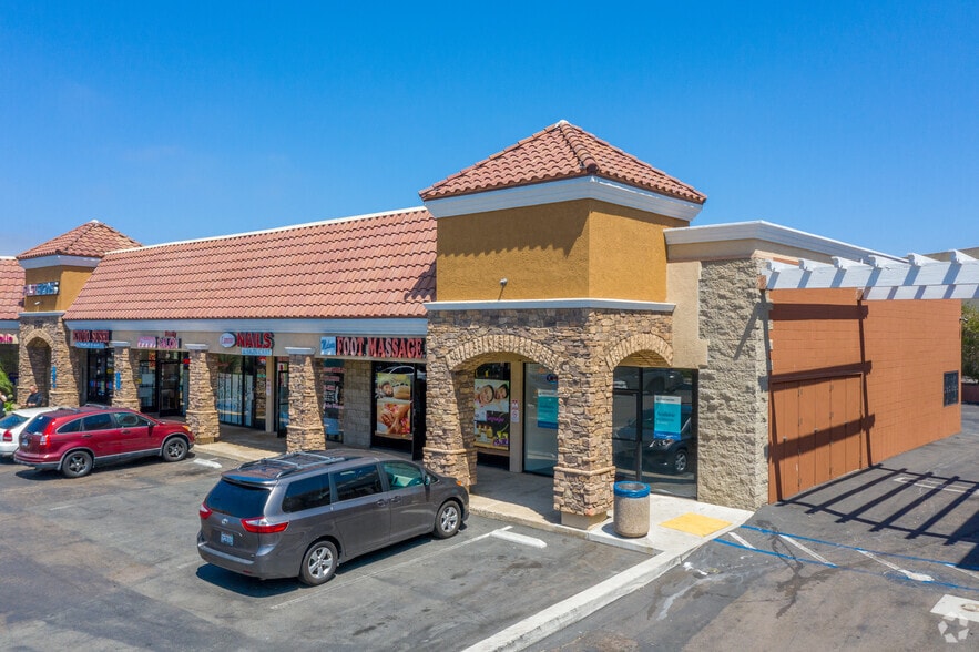 More Photos Of 3164-3194 Midway Dr, San Diego Storefront For Lease