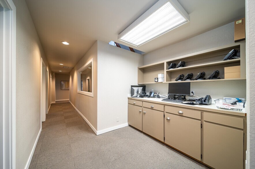 More Photos Of 1400 Broadway, Bellingham Office For Lease