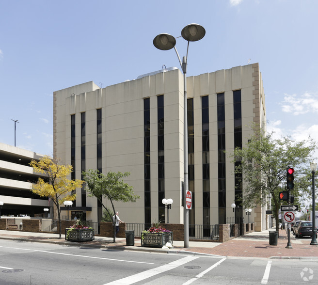 Primary Photo Of 23 W Jefferson St, Joliet Office For Lease