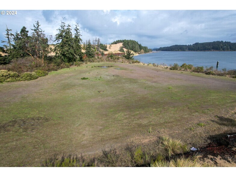 More Photos Of 92851 Trans Pacific Pkwy, North Bend Land For Sale