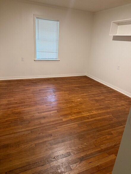 More Photos Of 7540 Highway 97, Walnut Hill Storefront Retail Office For Sale