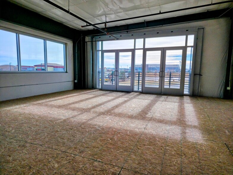 More Photos Of 13833 E Briarwood Ave, Centennial Light Distribution For Sale