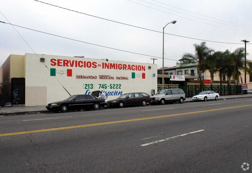 More Photos Of 2501 S Hill St, Los Angeles Office For Sale