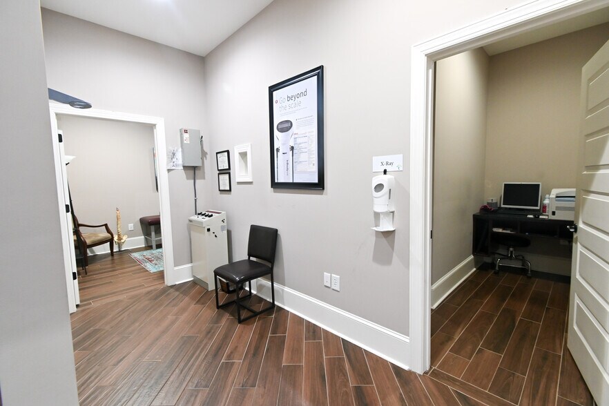 More Photos Of 150 Jw Plaza Dr SE, Calhoun Office For Sale