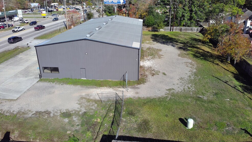 More Photos Of 2819 Louetta Rd, Spring Showroom For Lease