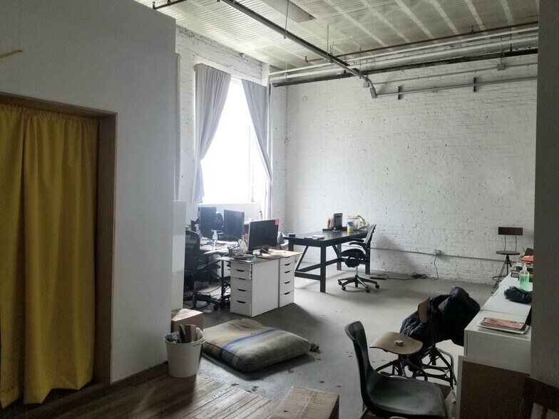More Photos Of 983 Dean St, Brooklyn Manufacturing For Lease