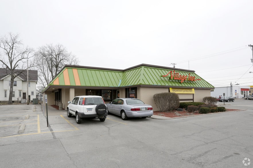 More Photos Of 1919 N Harrison St, Davenport Restaurant For Sale