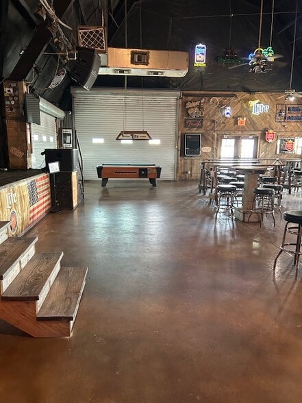 More Photos Of 1193 Loop 337, New Braunfels Convenience Store For Sale