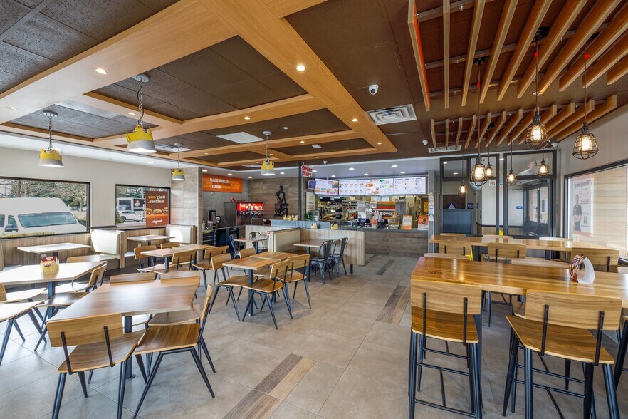 More Photos Of 5304 Old Redwood Hwy, Petaluma Fast Food For Sale